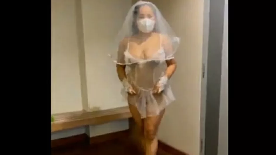 Tante Ngewe Pakai Baju Pengantin